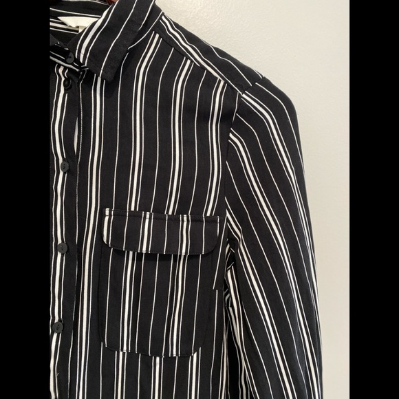 H&M button down black white stripe size 4 - Picture 3 of 7
